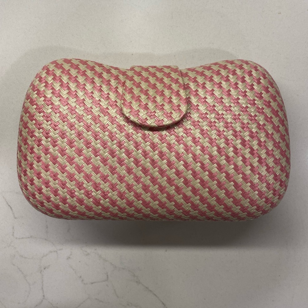 Vintage 90’s Banana Republic basket clutch